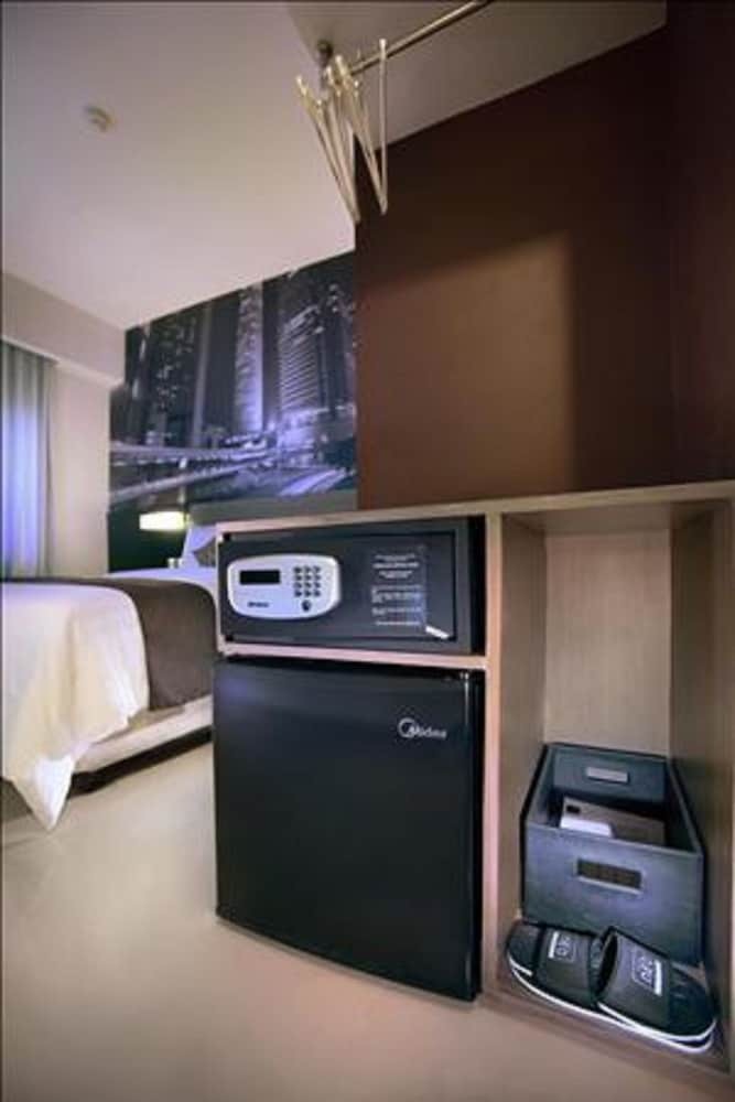 Hotel Neo Candi Semarang