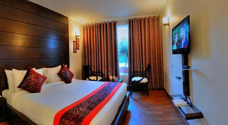 Hotel Atulyaa Taj