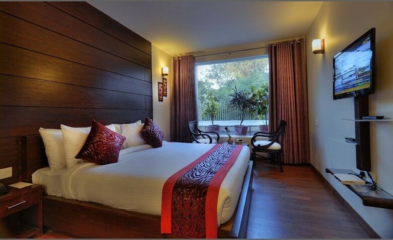 Hotel Atulyaa Taj