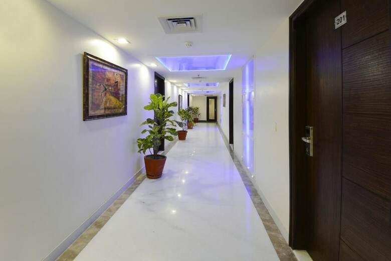 Hotel Atulyaa Taj