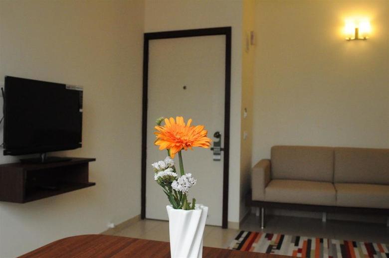 Bed & Breakfast Ixora Suites