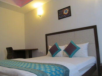 Bed & Breakfast Ixora Suites