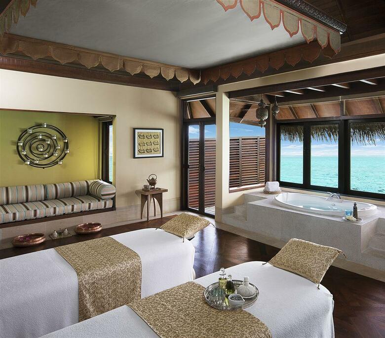 Hotel Taj Exotica Resort & Spa