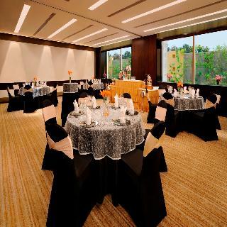 Hotel Hilton Bangalore Embassy Golflinks