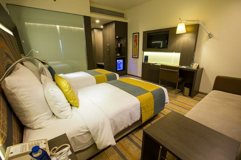 Novotel Kolkata Hotel And Residences