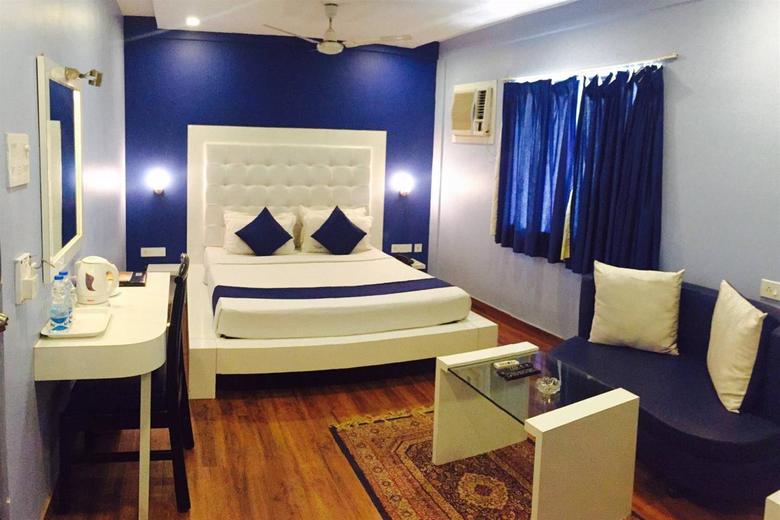 Hotel Crestwood