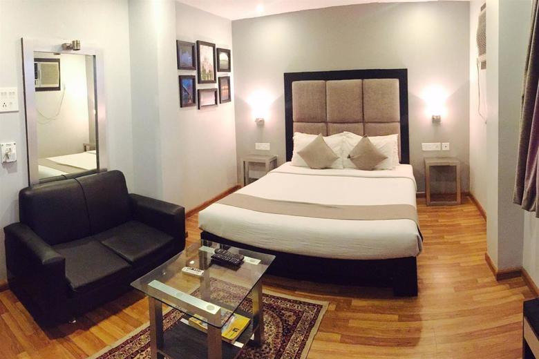 Hotel Crestwood