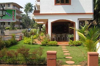 Hotel Renzo's Inn