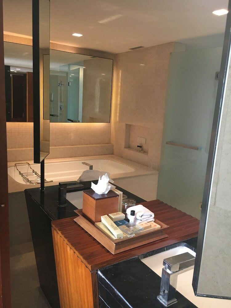 Hotel Vivanta By Taj - Surajkund, Ncr