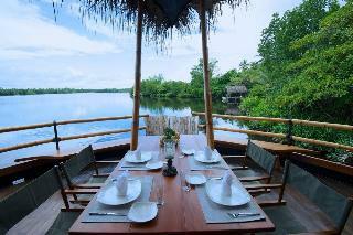 Villa Dedduwa Boat House