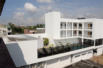 Hotel Concord Grand