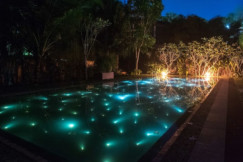 Villa White Queen