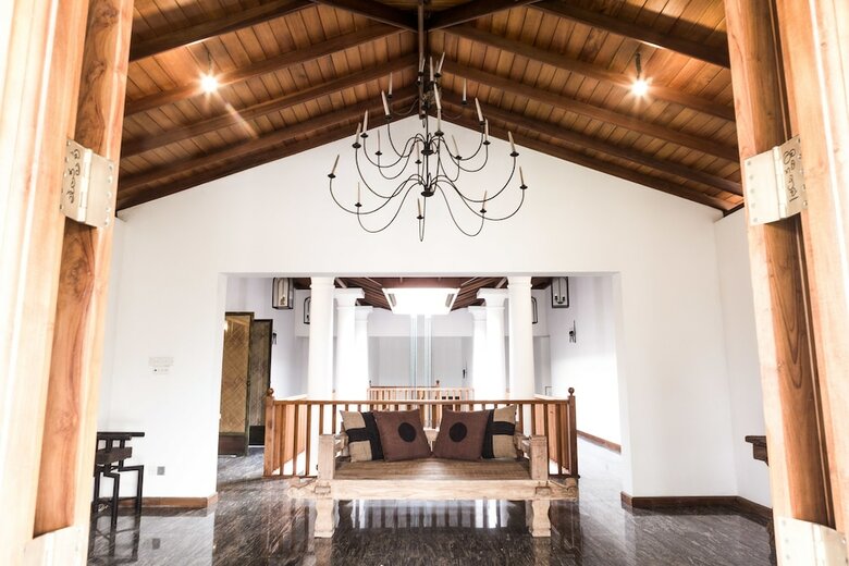 Villa White Queen