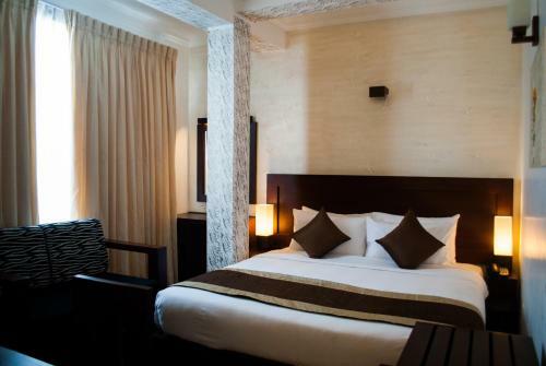 Ceylon City Hotel