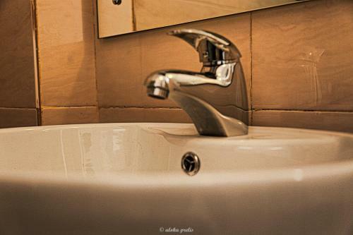 Ceylon City Hotel