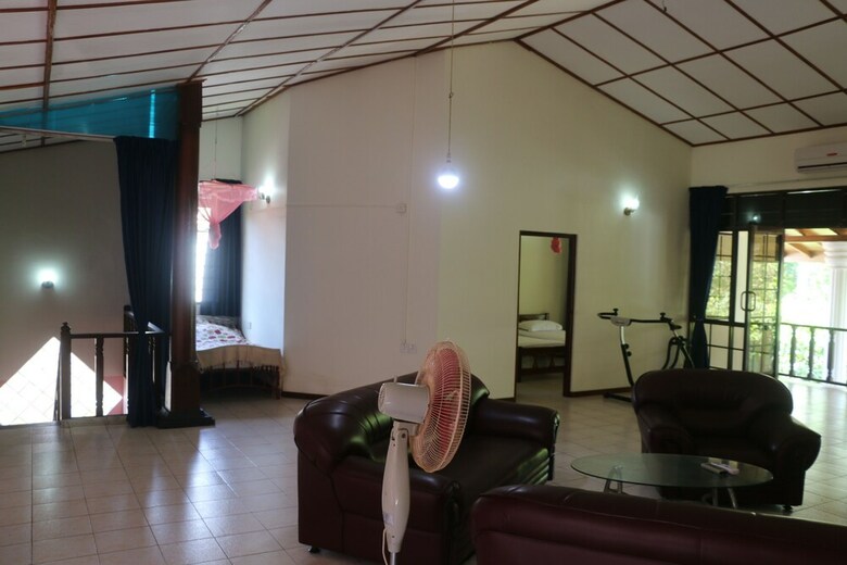 Villa Sayuru Inn