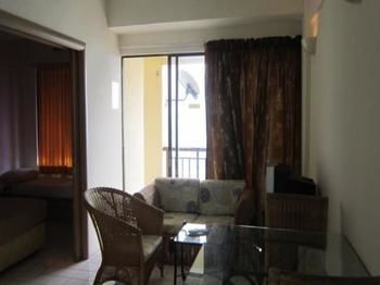 Paradise Lagoon Apartment