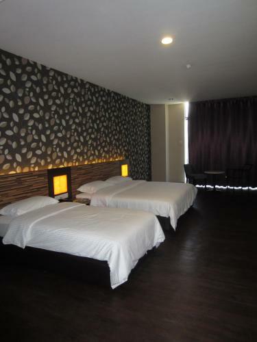 Waterfront Boutique Hotel