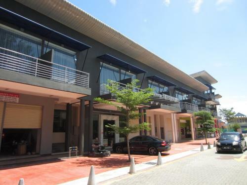 Waterfront Boutique Hotel