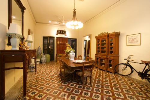 Posada Muntri Mews