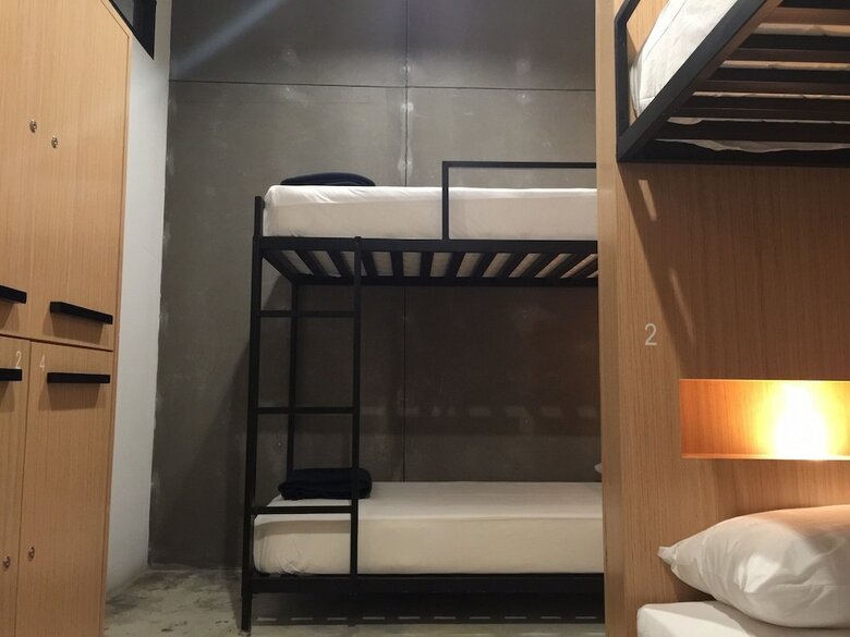 Hostal The Frame Guesthouse