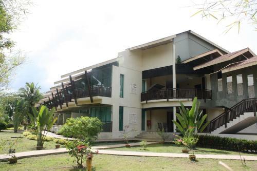 Hotel Beringgis Beach Resort & Spa