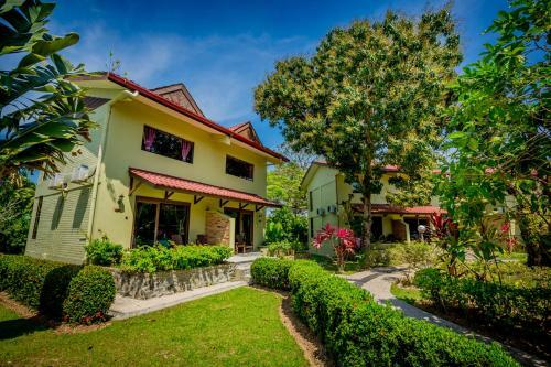 Hotel Beringgis Beach Resort & Spa