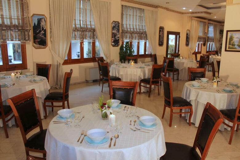 Hotel Famissi