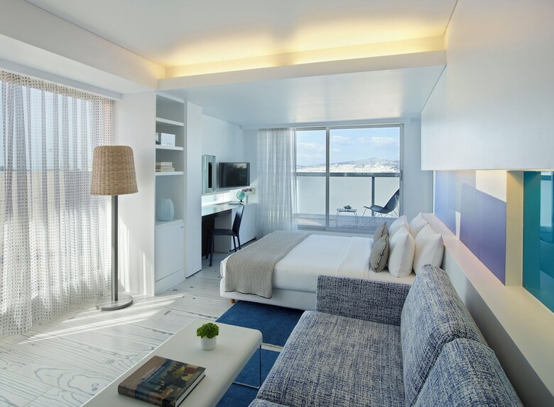 Fresh Hotel