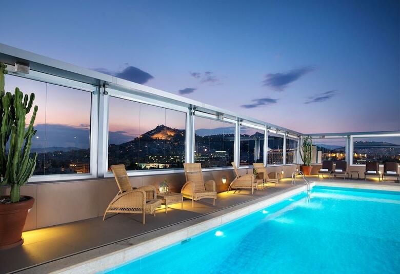 Hotel Divani Caravel