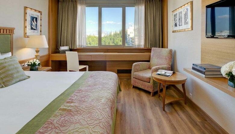 Hotel Divani Caravel