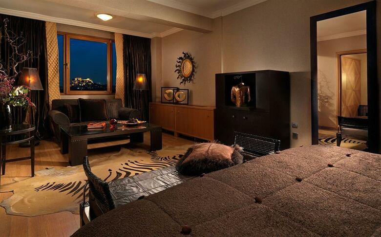 Hotel Divani Caravel