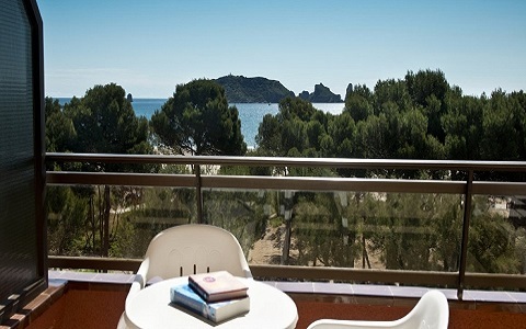 Apartamentos Salles Beach