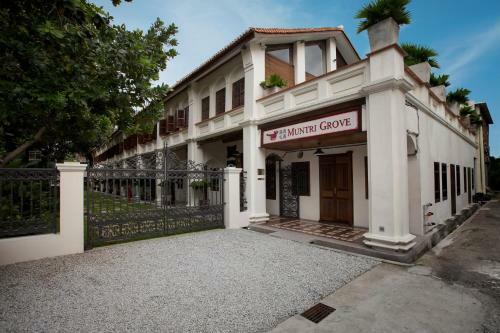 Hotel Muntri Grove