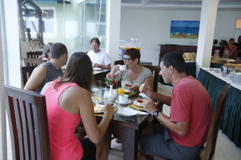Hikkaduwa Beach Hotel