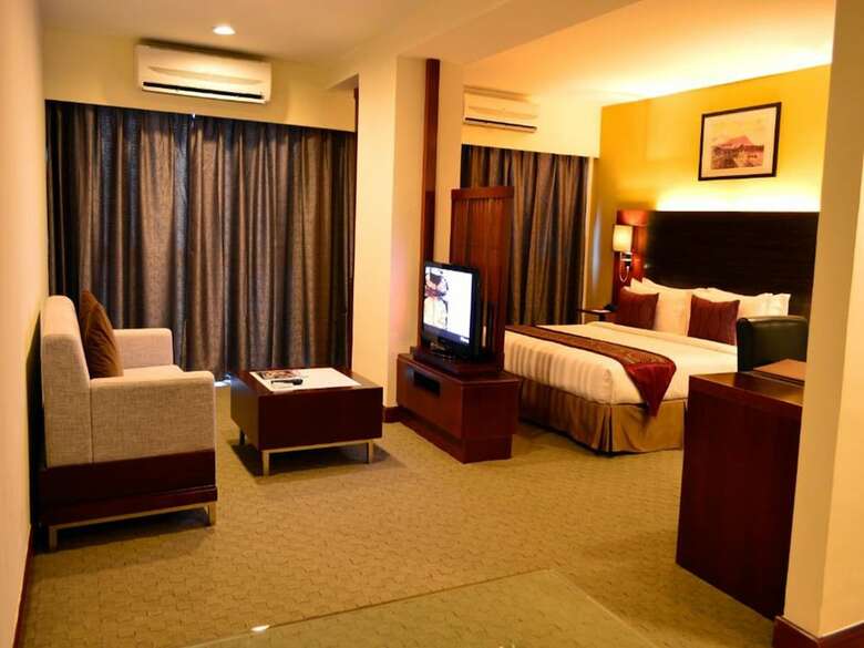 Ming Garden Hotel & Residences