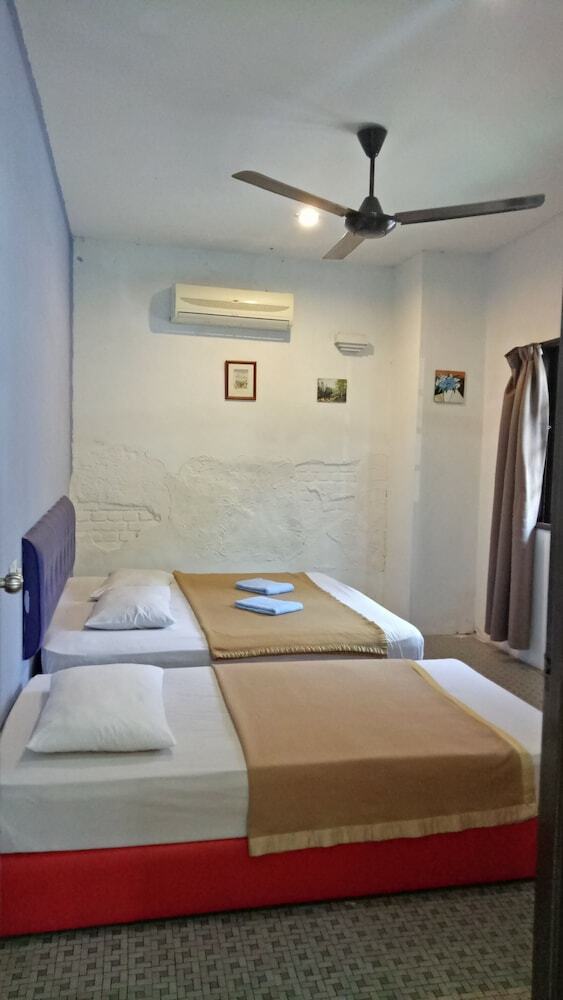 Albergue River One Residence