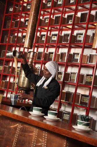Hotel Heritance Tea Factory
