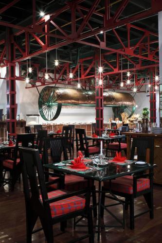 Hotel Heritance Tea Factory