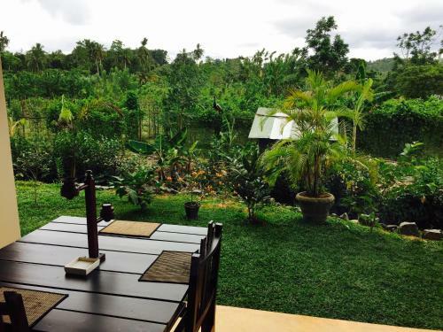 Hostal Peacock Villa