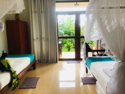 Hostal Peacock Villa