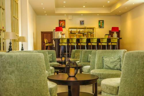 Hotel Oak Ray Regency
