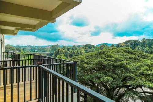 Hotel Oak Ray Regency