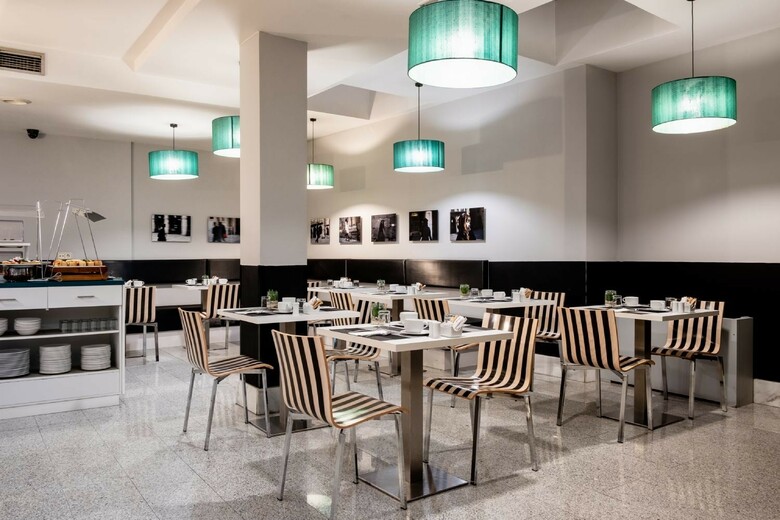 Hotel Ikonik Plaza Mercado