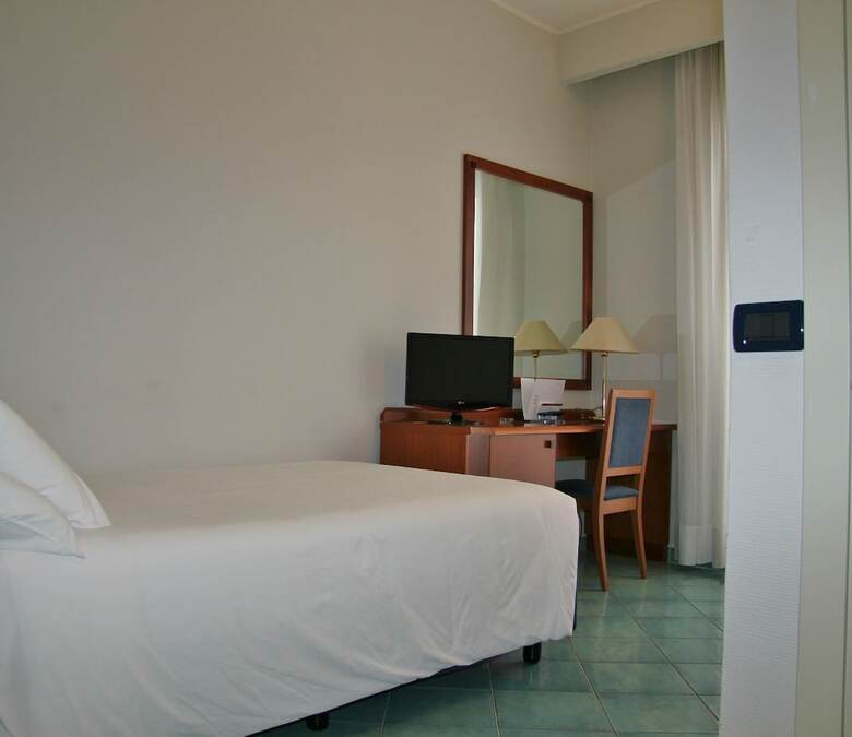Hotel Marad