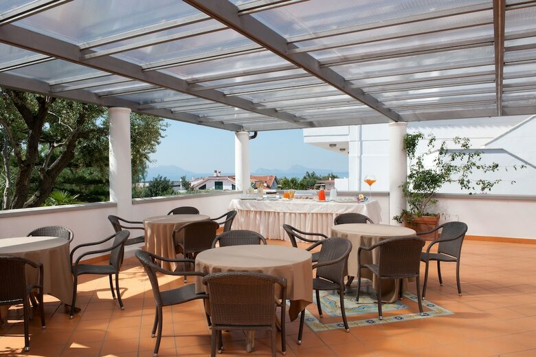 Hotel Marad