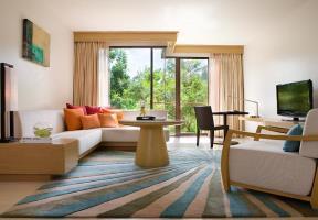 Hotel Renaissance Phuket Resort & Spa