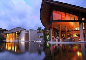 Hotel Renaissance Phuket Resort & Spa