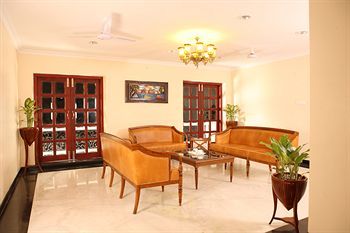 Meenakshi�s Sunshine Hotel