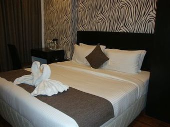 J's Five Two - Boutique Hotel